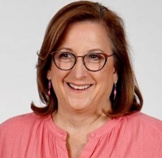 Laura Varon Brown Headshot