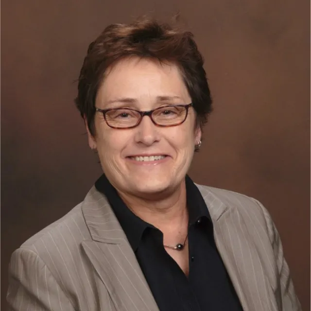 Portrait of Kelly Harris