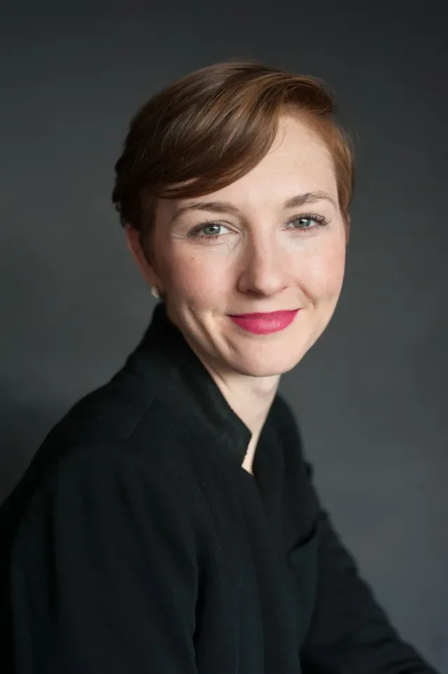 Portrait of Helpline Navigator Lauren B