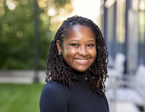Samantha Ammons Headshot