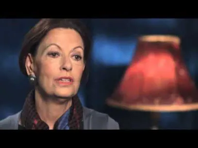 white woman talking about how melanoma can be detected 