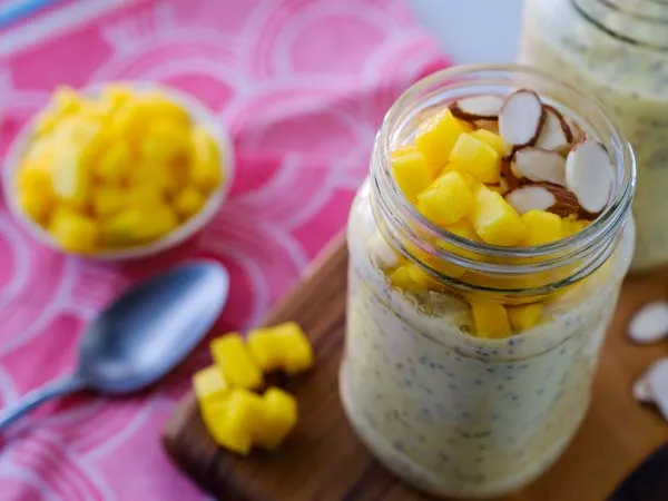 mango lassi overnight oats
